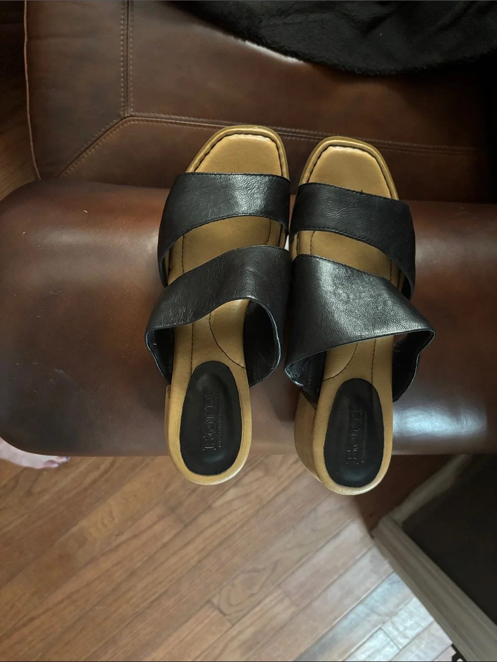 boc Black Leather Double-Band Block Heel Mules - Picture 2 of 3